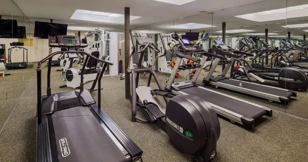 SureStay Plus by Best Western Woodbury Inn