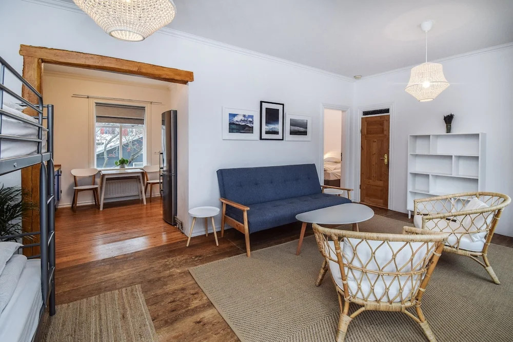 Apartment B29