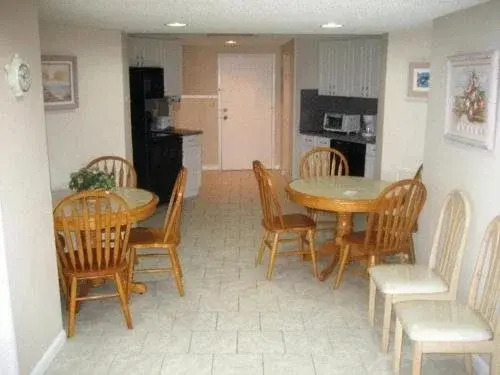 The Diplomat Beach Club Suites