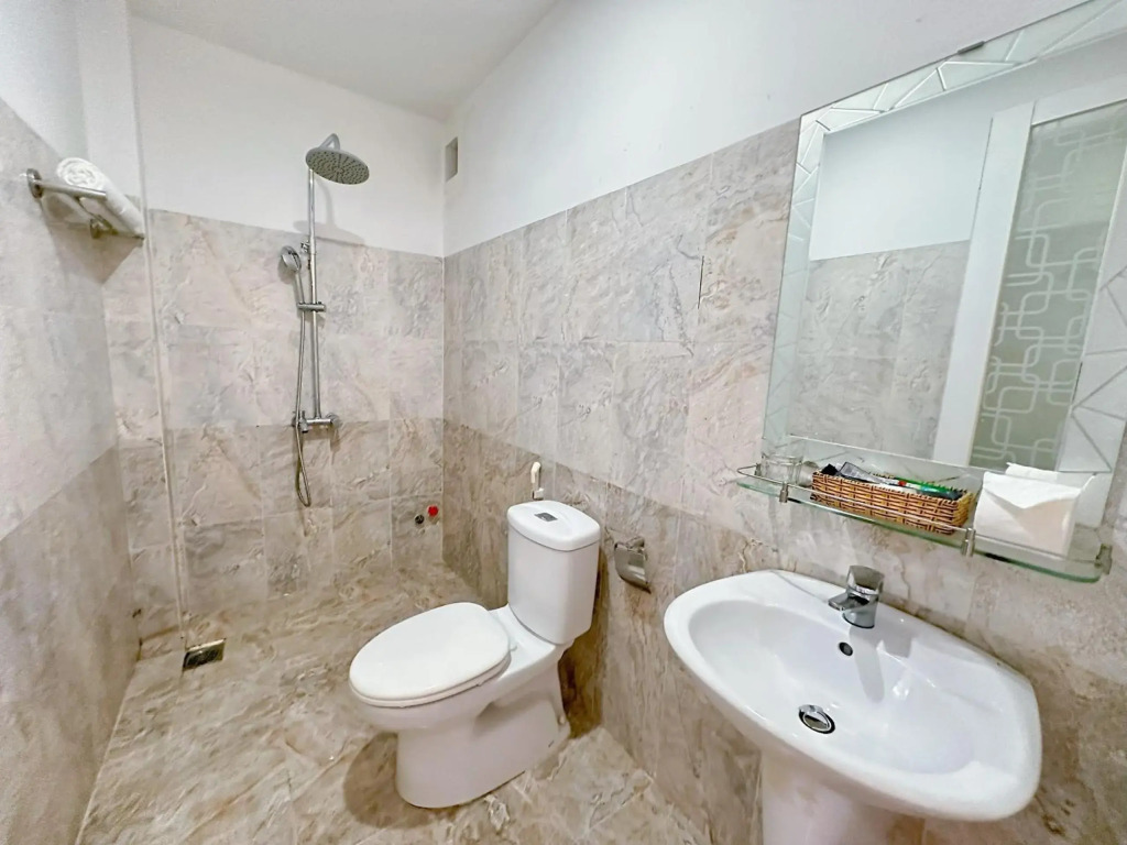 Gia Bảo 2 Hotel