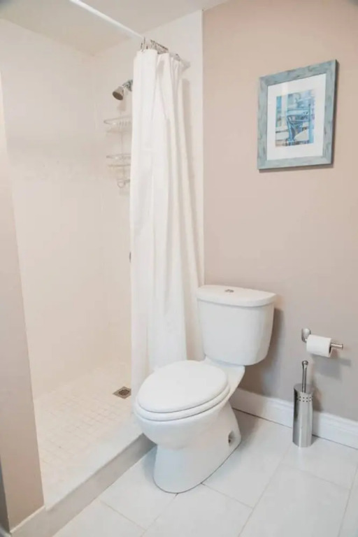 Beautiful 3 Bedroom Home Near Downtown