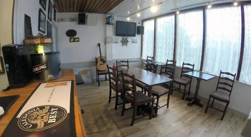 Orca Country Inn