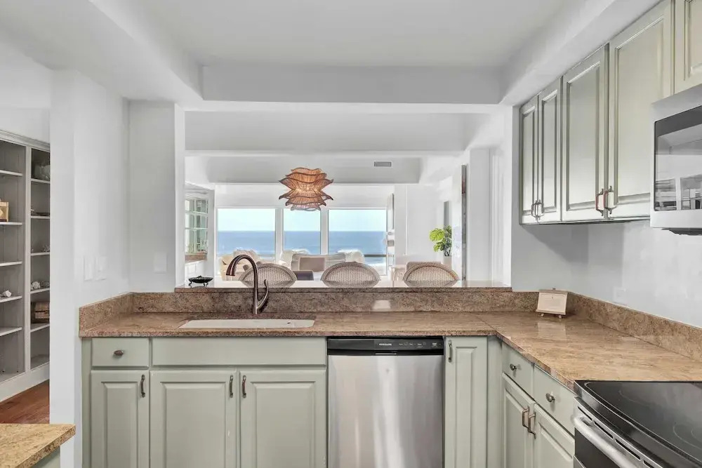 1101 Ocean Club by Avantstay Amazing Ocean Views Close To Beach!