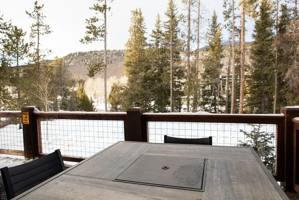 The Seasons 1818 2 Bedroom Condo by RedAwning