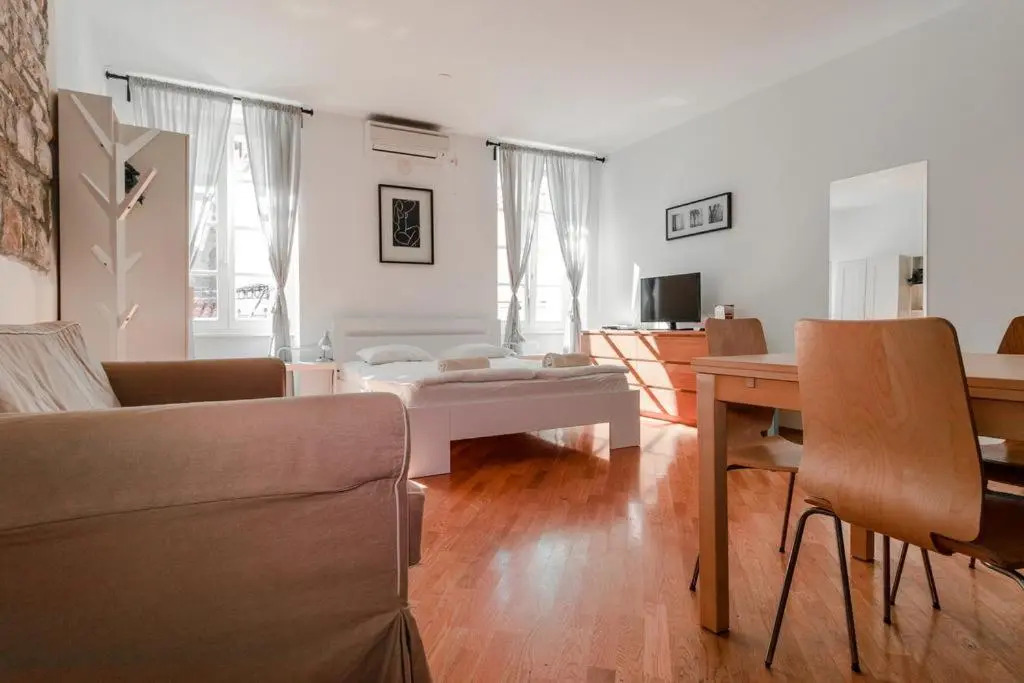 Apartments Music House