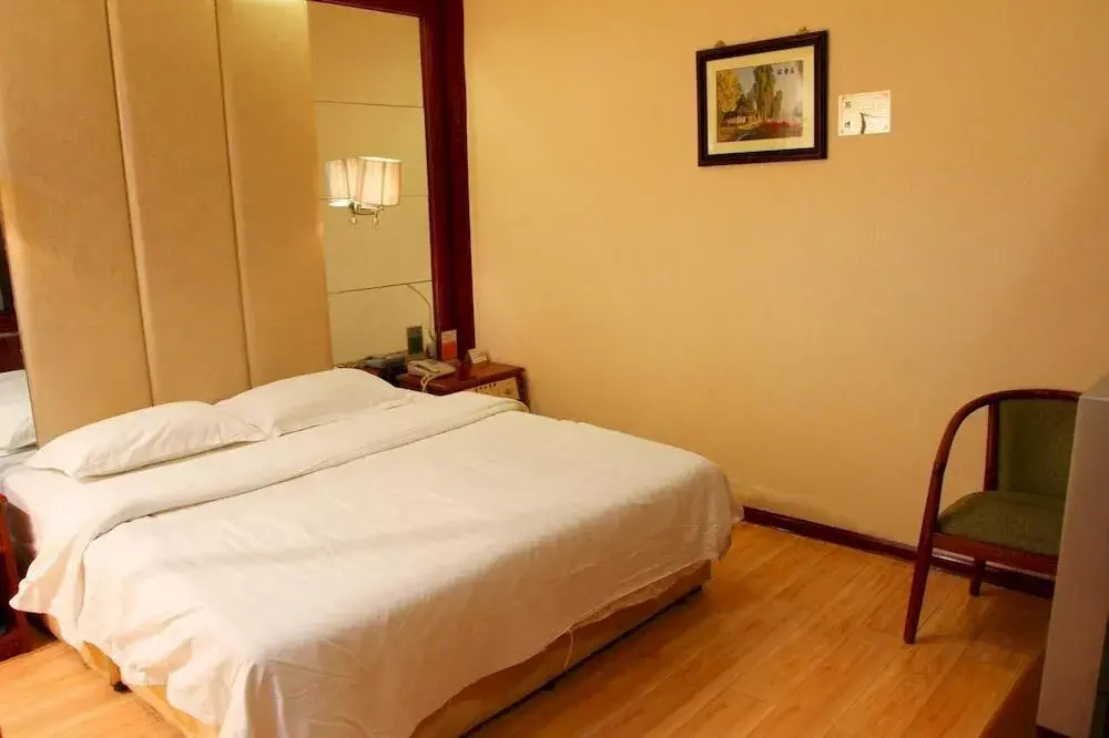 Chengde Bifeng Hotel