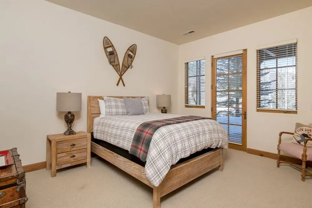 Crown Ranch 4