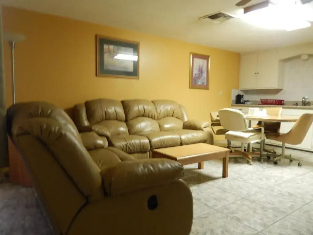 Executive Inn Pearsall