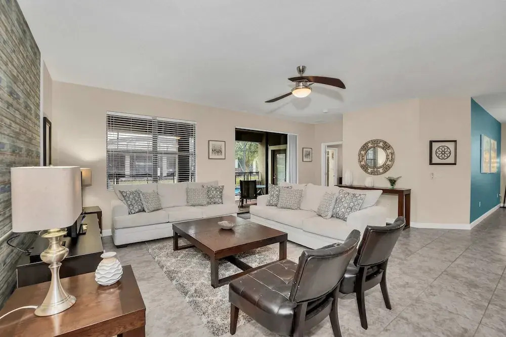 Modern Home, Big Pool Area Near Disney, CDC Cleaning 4cg456
