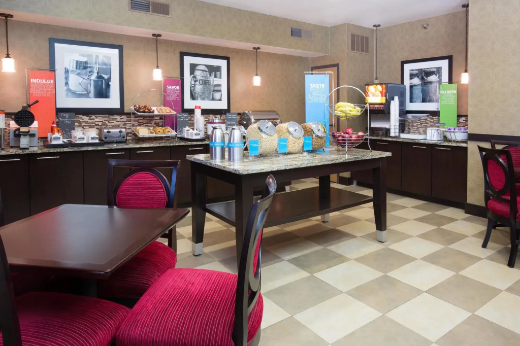 Hampton Inn & Suites Fort Wayne-North
