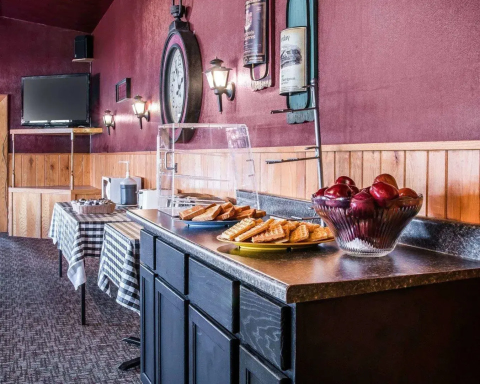 Quality Inn & Suites Munising