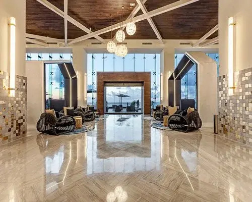 TravelSmart at Royalton CHIC Suites Cancun, Cancún, Mexico