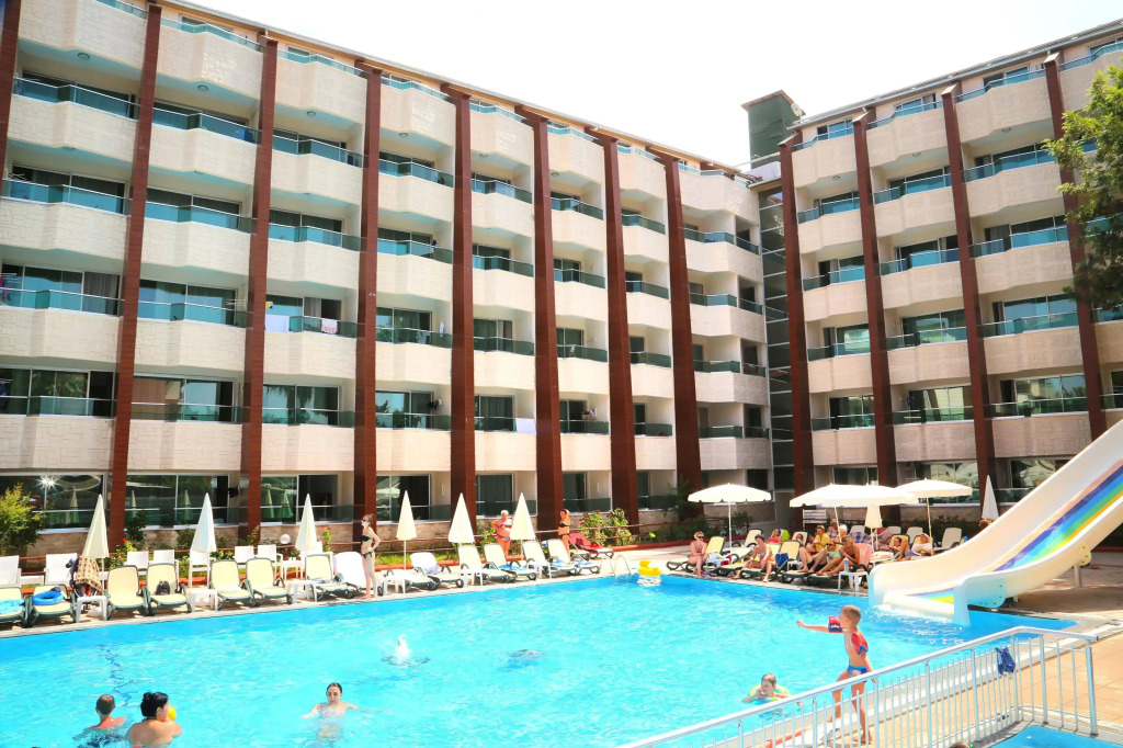Отель Club Monte Carlo