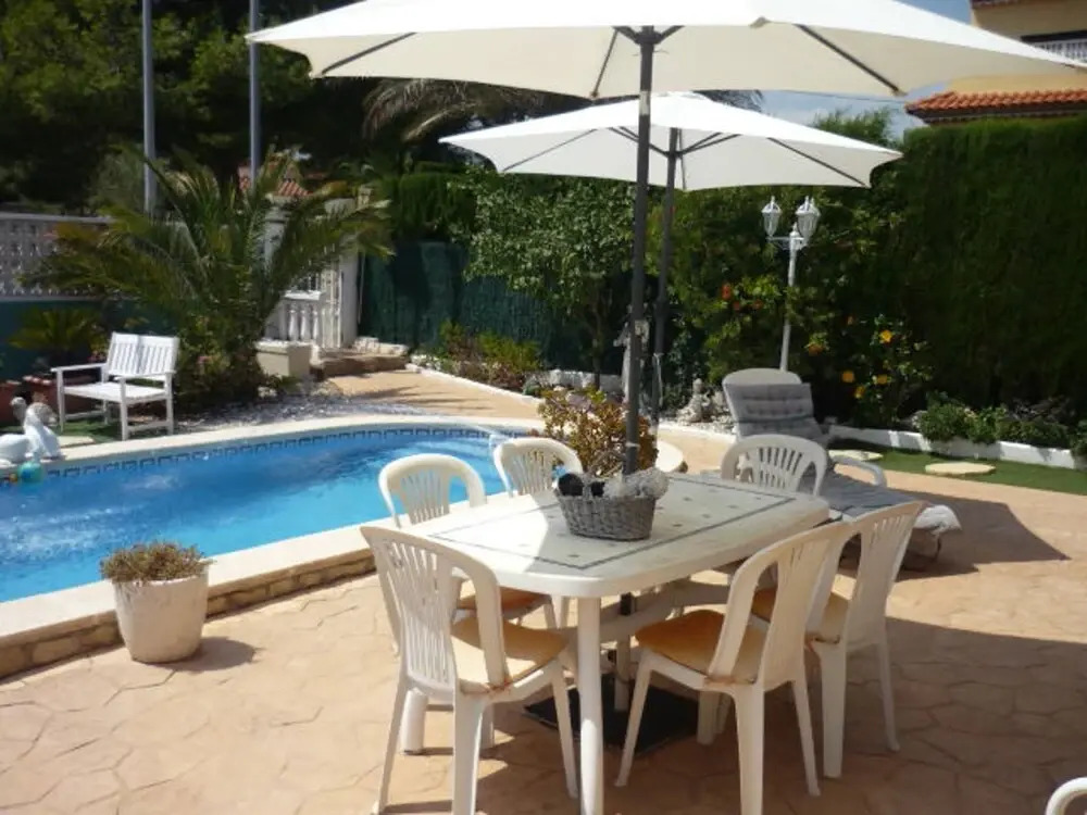 House With 4 Rooms in Miami Platja, With Private Pool, Enclosed Garden