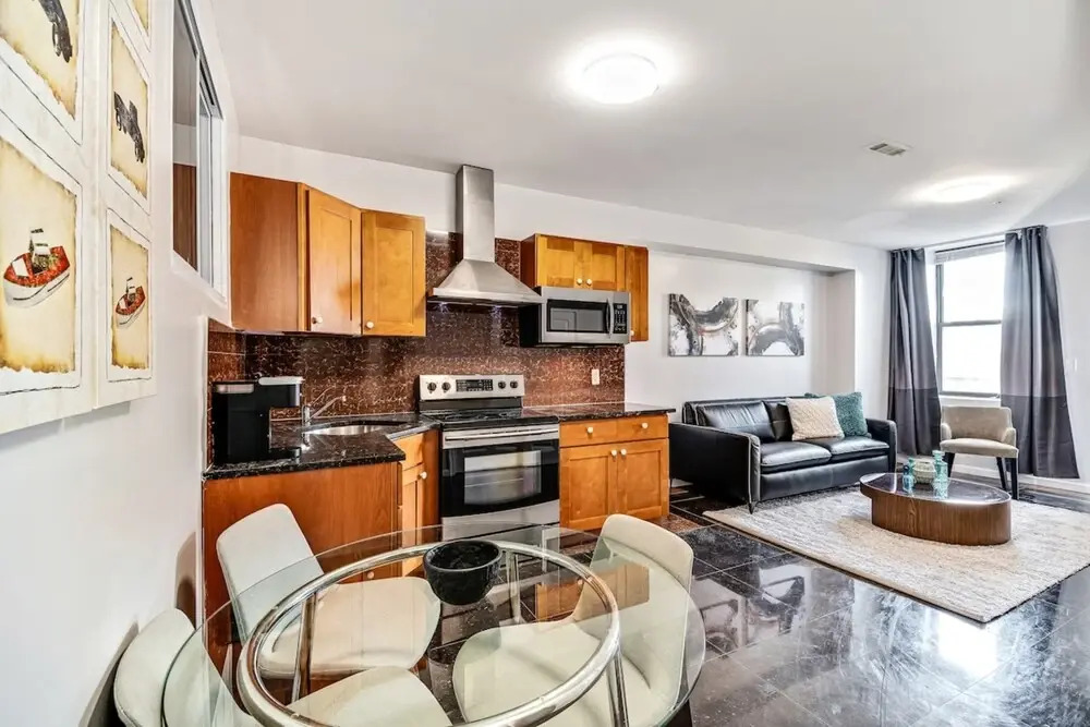 Amazing 2BD Steps From the Convention Center