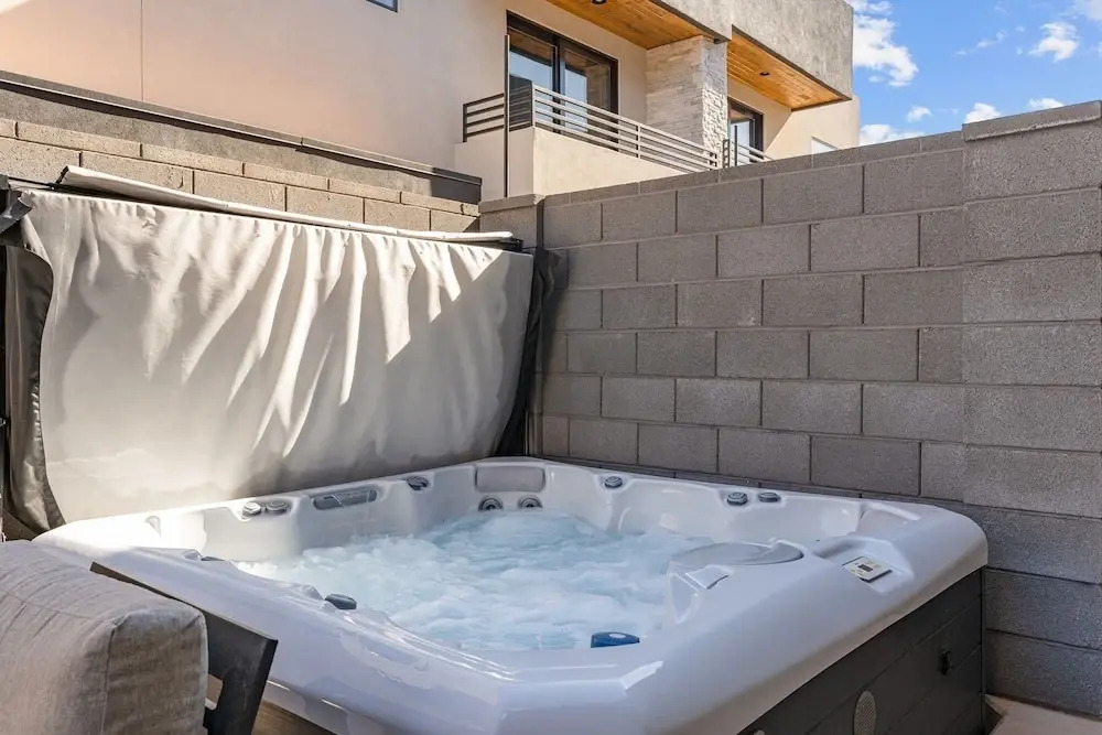 Sundance Den 3 Bedroom Home