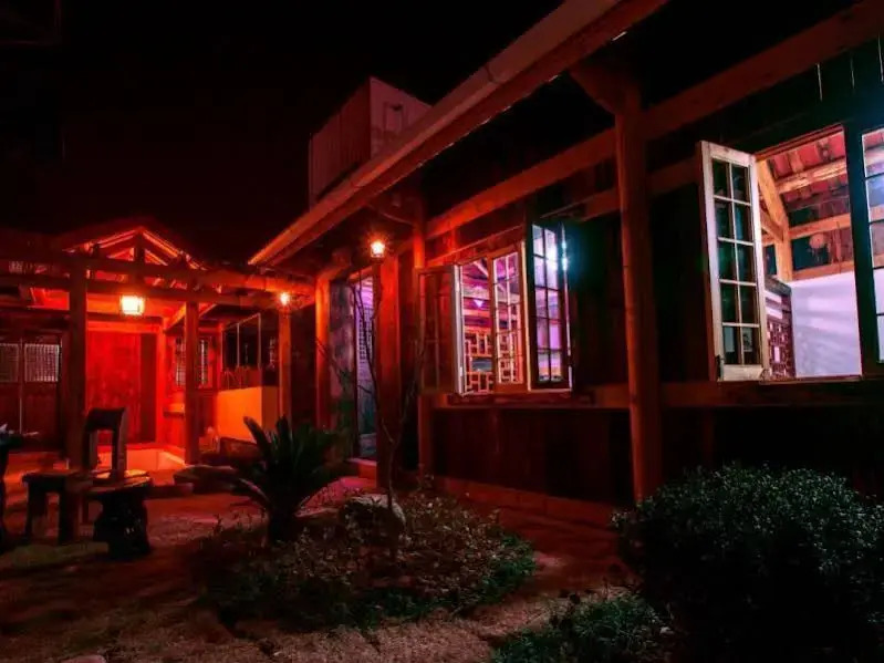 Zhangjiajie Wangyi Inn