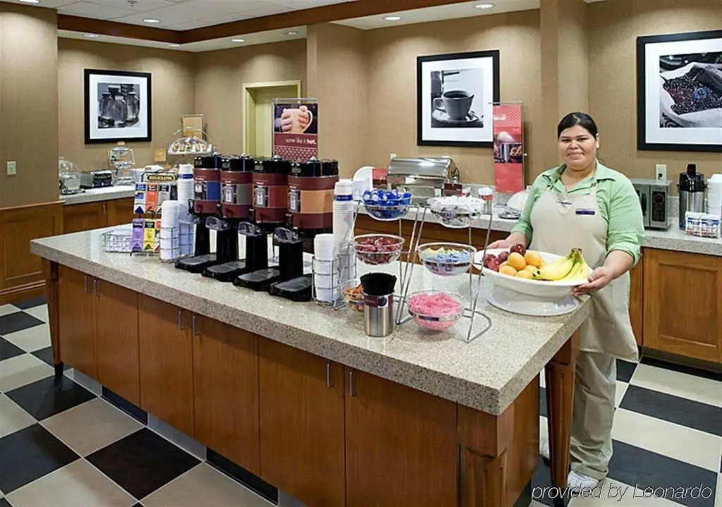 Hampton Inn & Suites Clovis Airport North