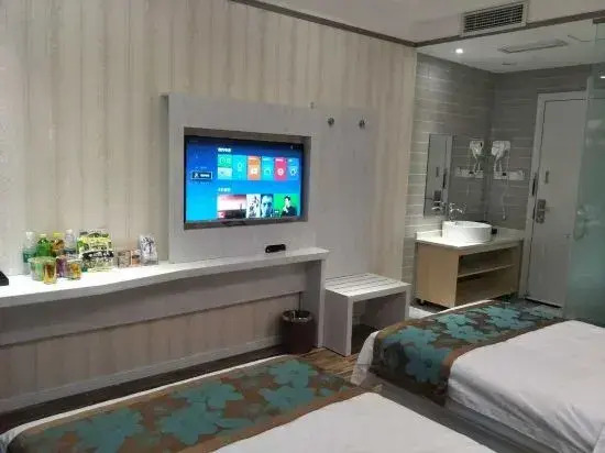 Yingshan New Yaheng Hotel