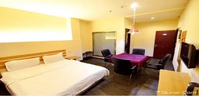 Wuhan Demo Express Hotel