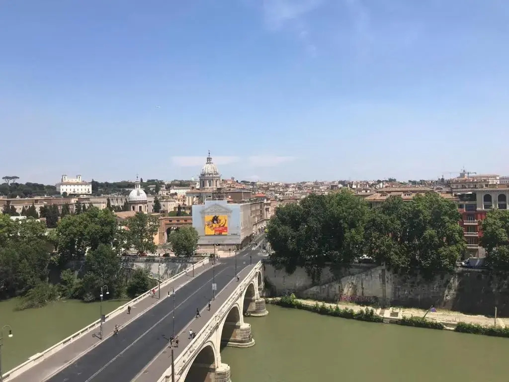 IREX Tevere Sant Angelo private apartment