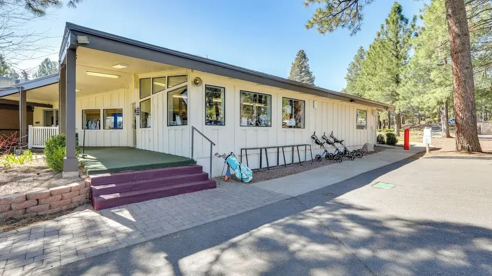 Townhome Near Dtwn Flagstaff: Grill, Golf & Relax!