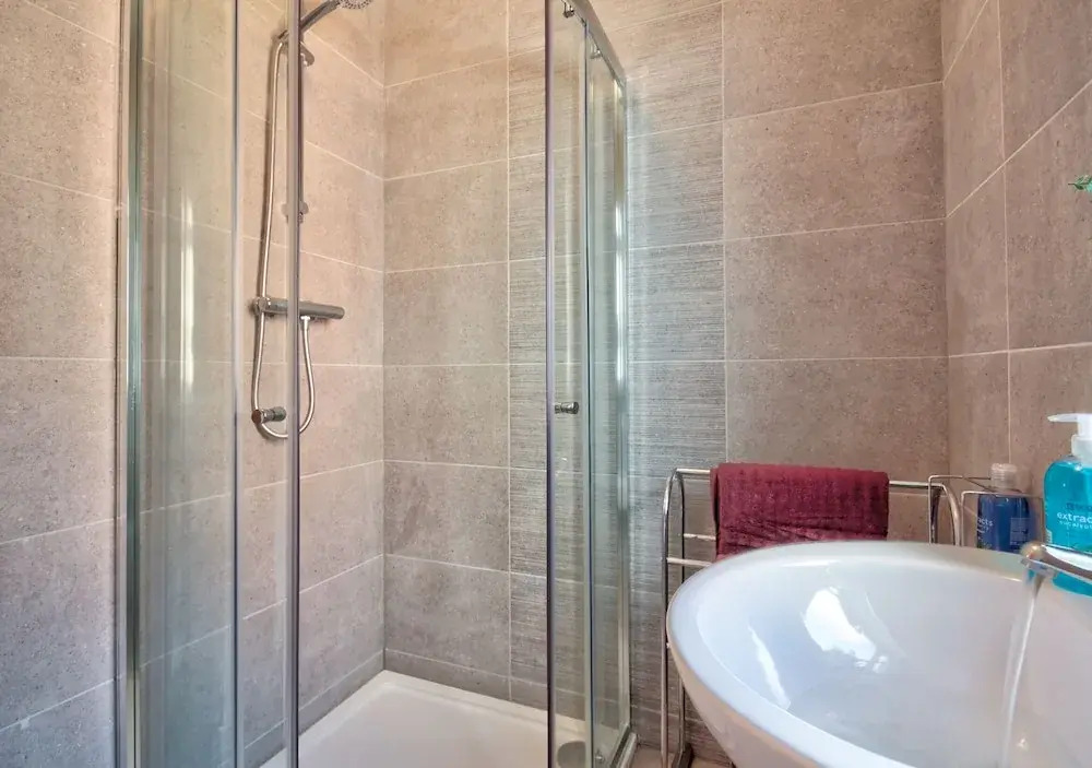 Upperton Road Guest Lodge