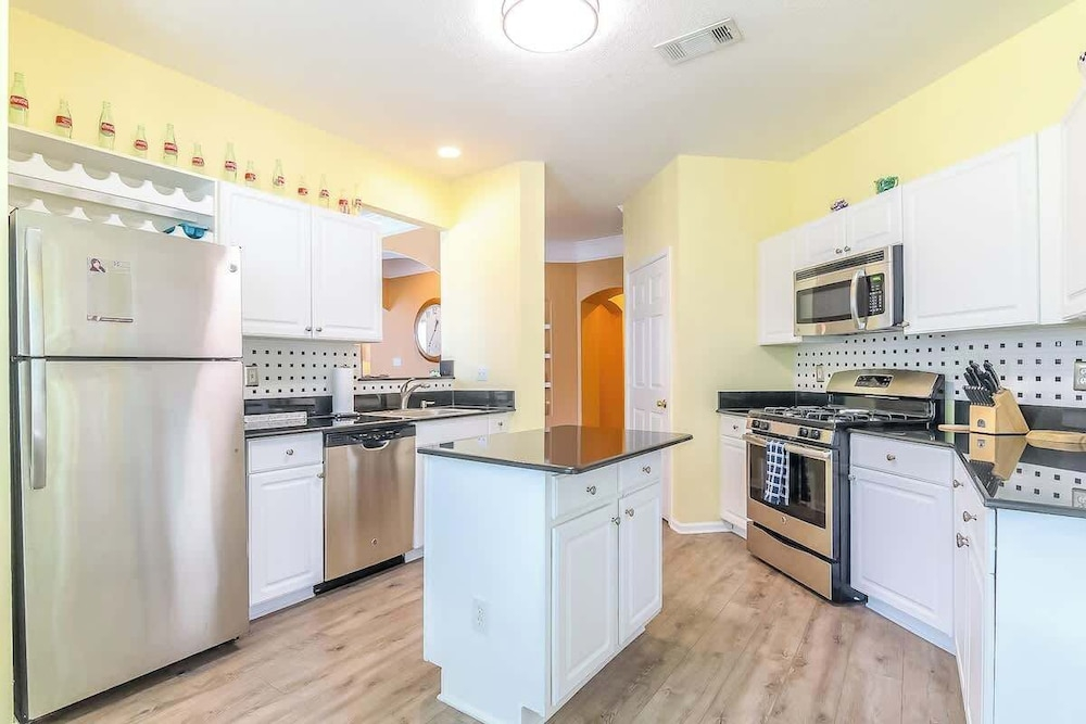 Legacy Villa 1702 - 2 bedroom 2 bath with garage in beachside neighborhood