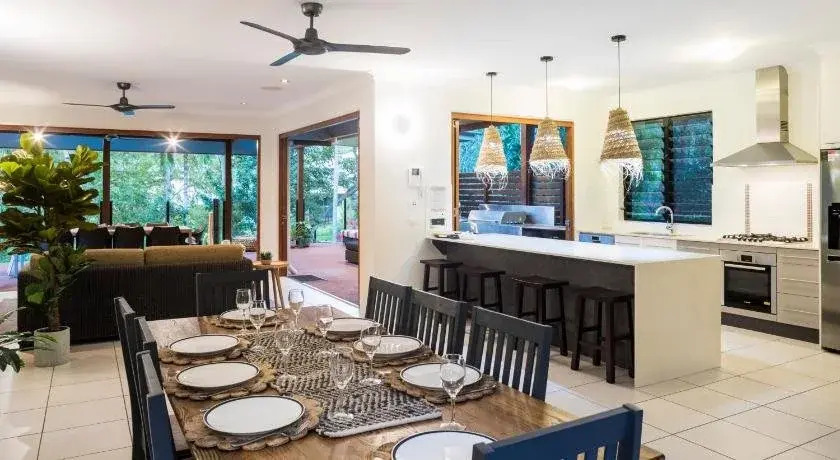 Trito Oceans Edge Luxury House