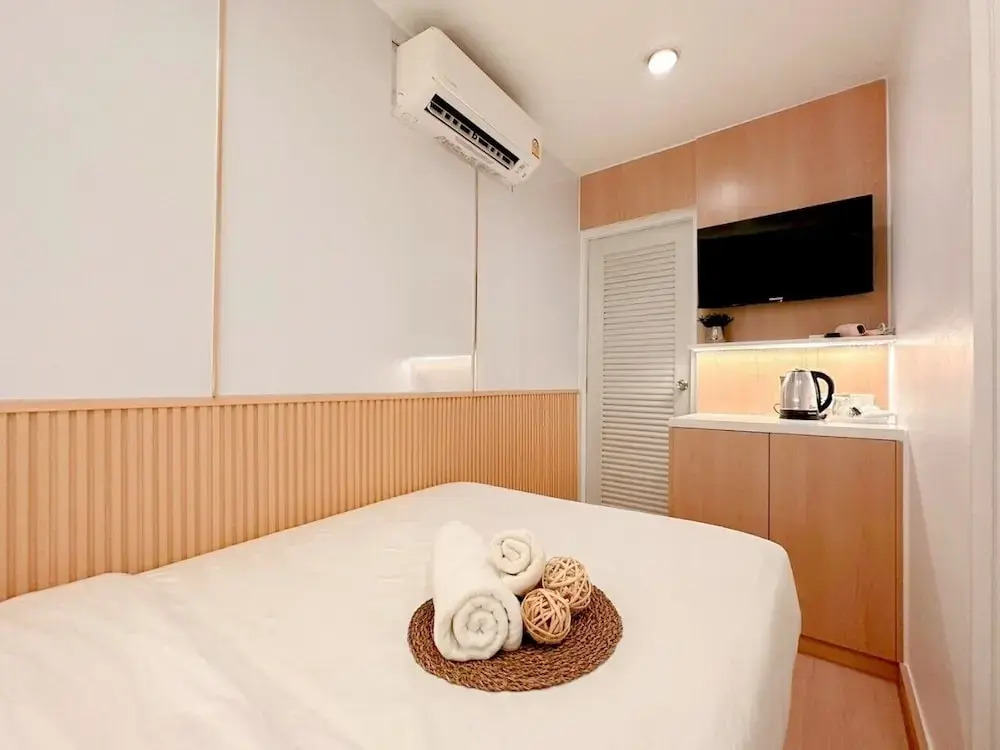 Thrive Hotel