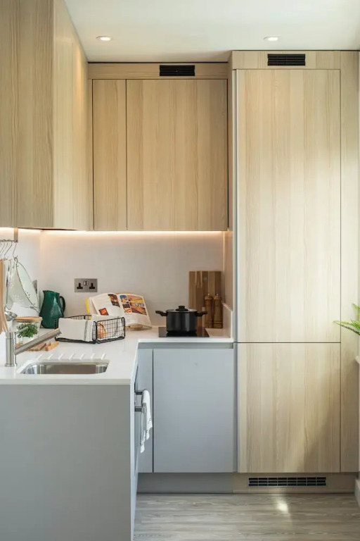 StayCozy Studio Apartments in Croydon