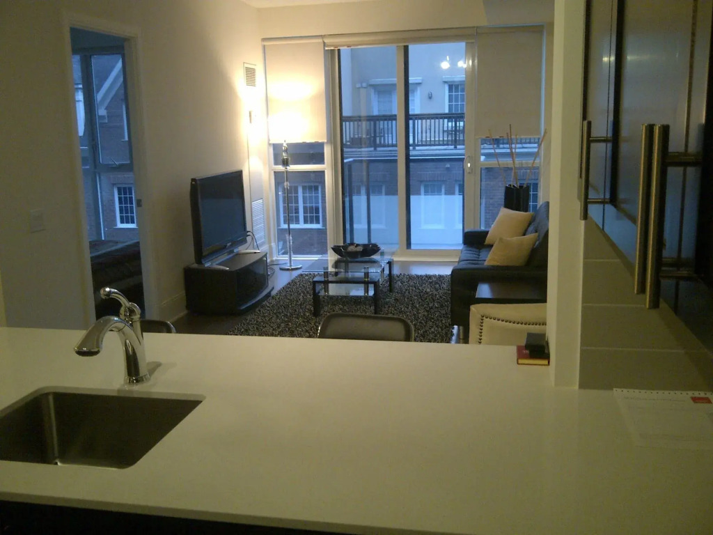 Life Suites Luxury Downtown Condos