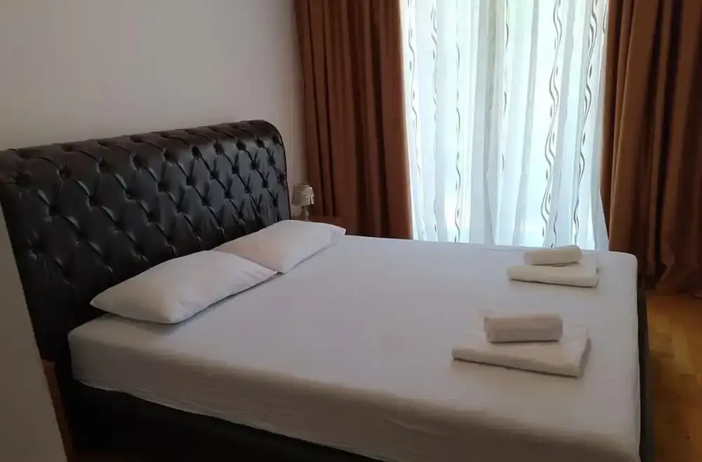 Apartment with Swimming Pool for with Terrace and Ac