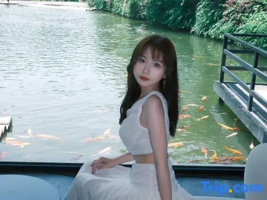 Zhuyinxing · Muyun Valley Stream Swing Boutique Inn