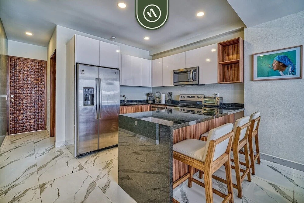 2BR Condo With Private Balcony - Padel Court