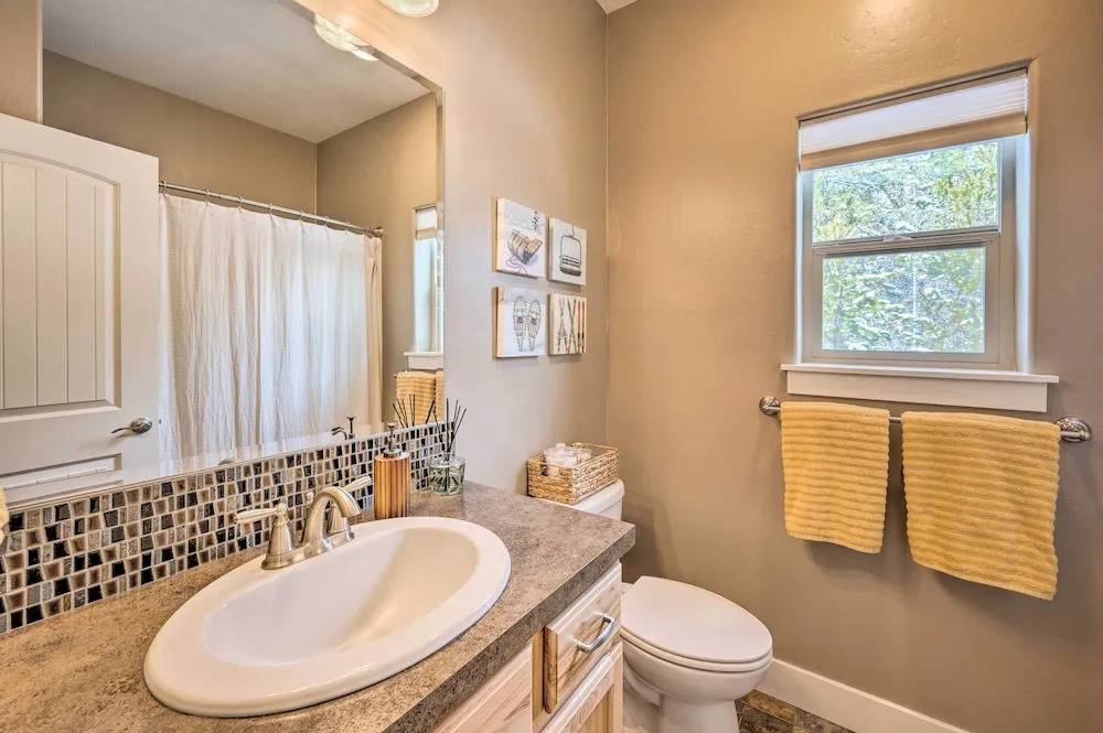 Donnelly Vacation Rental Near Lake Cascade