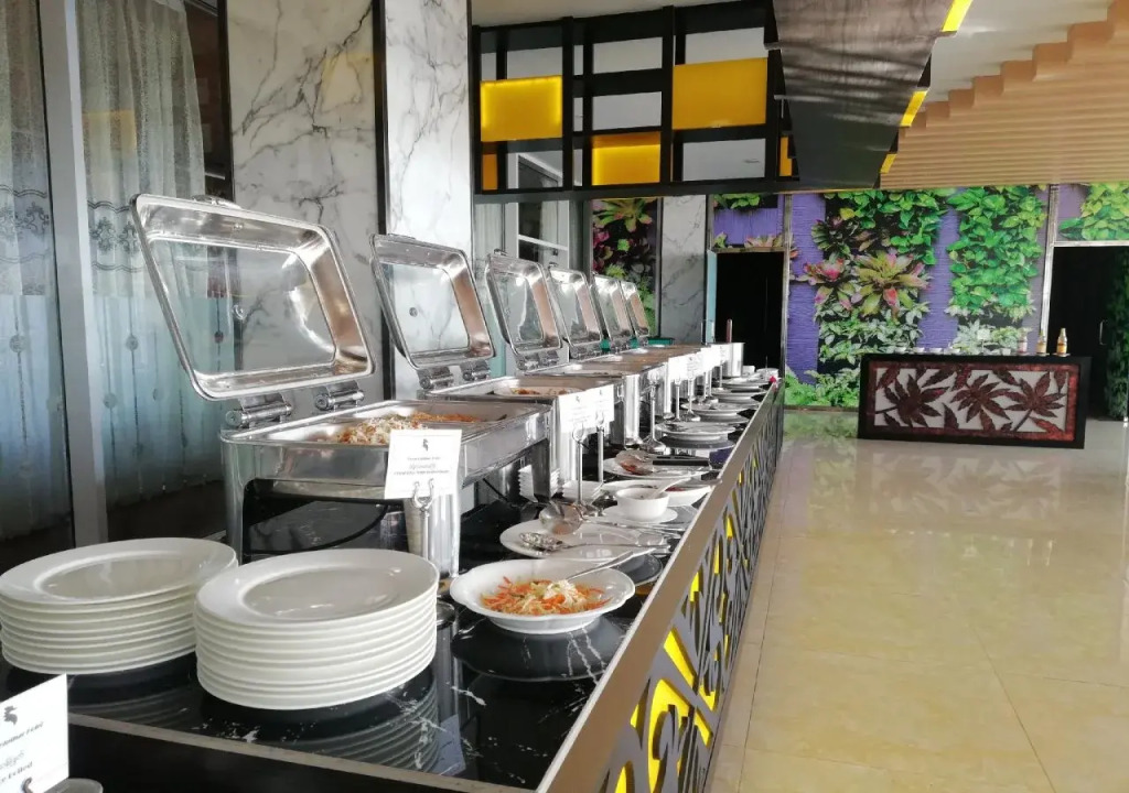 Royal Hinthar Hotel