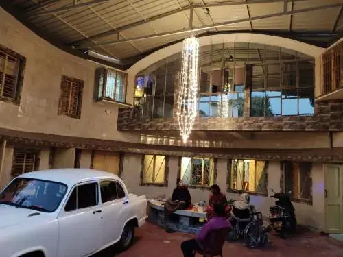 Vamoose Shantiniketan Bichitrita