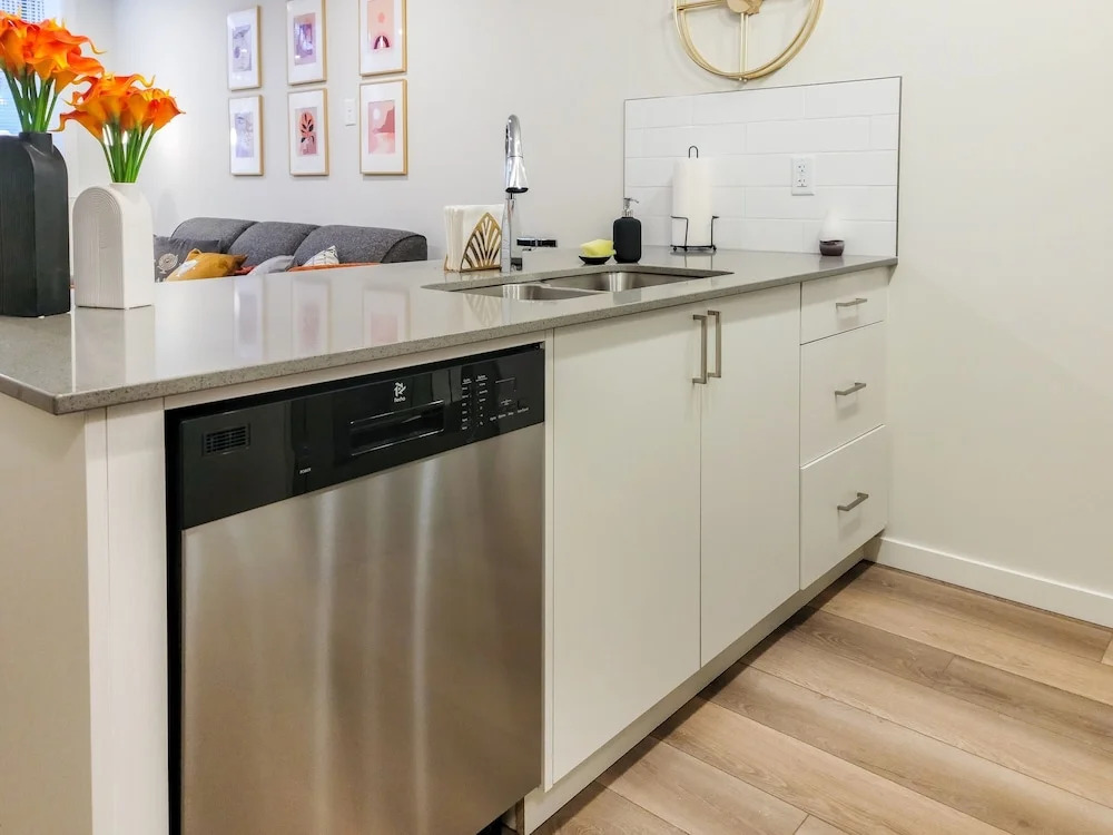 New Apartments in Cranston by GLOBALSTAY