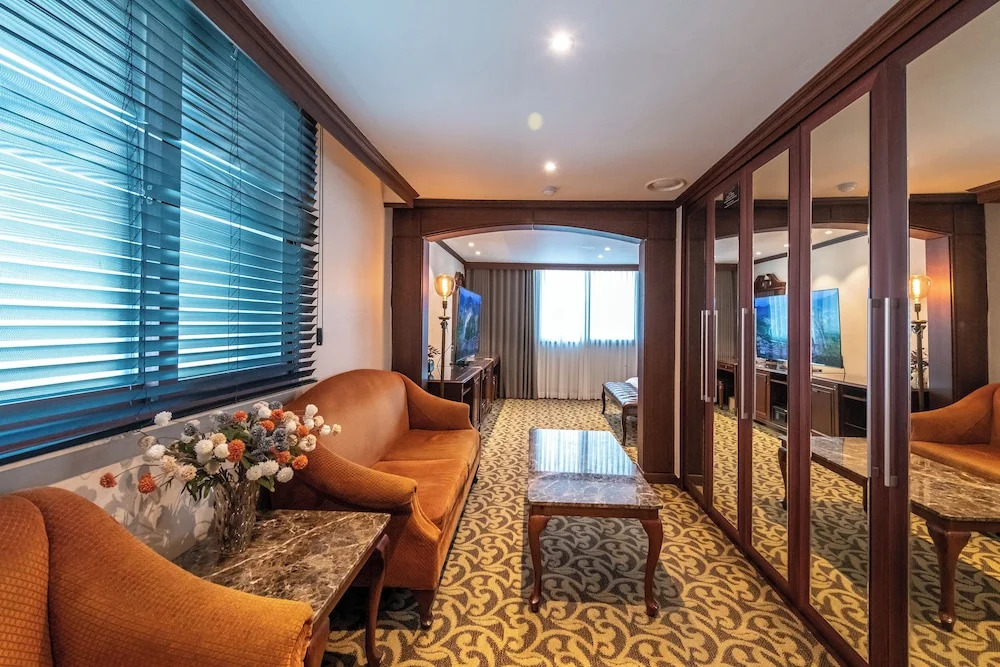 New Cheonji Hotel