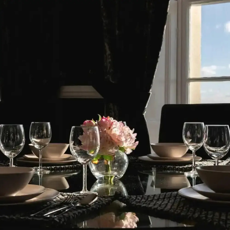 Marine Parade Sea View 2-bedroom Apartment