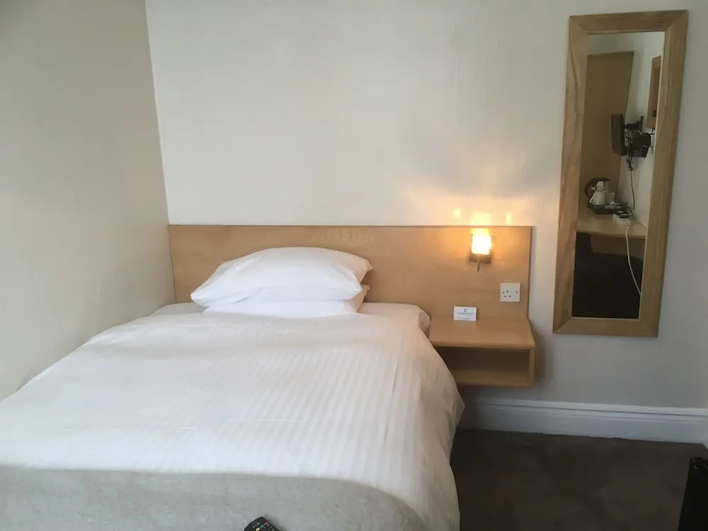 Elmdon Lodge