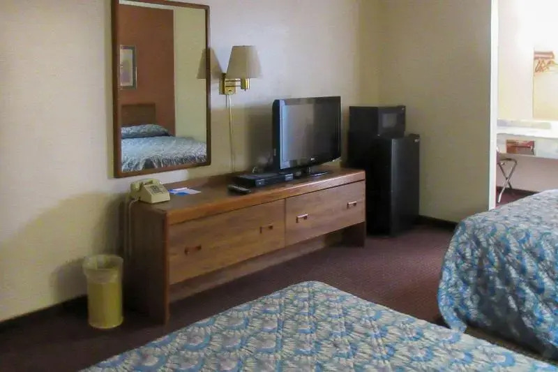 Travelers Motel