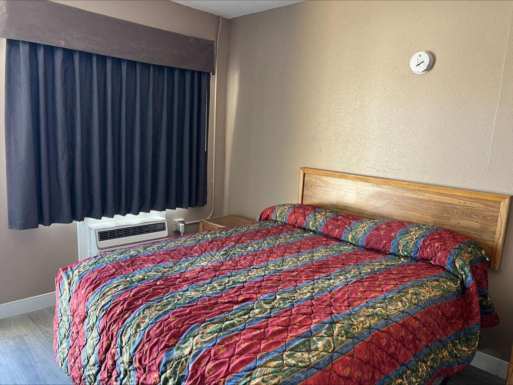 Carls Motel