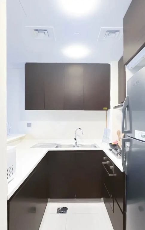 Luxury 2BR in Merano Tower Stunning City Views