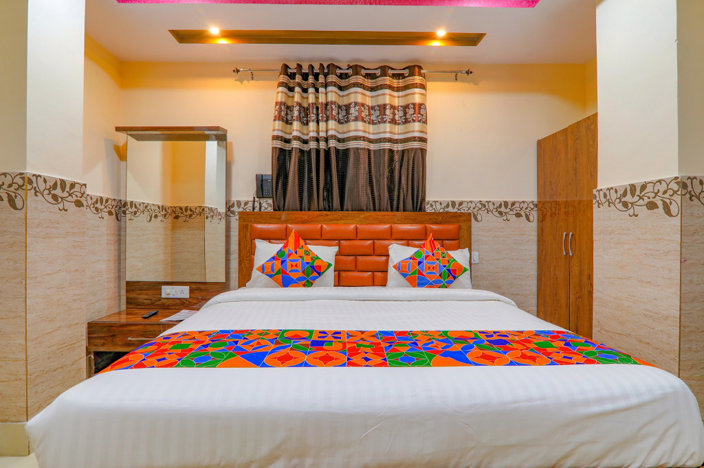 FabHotel Shree Galaxy