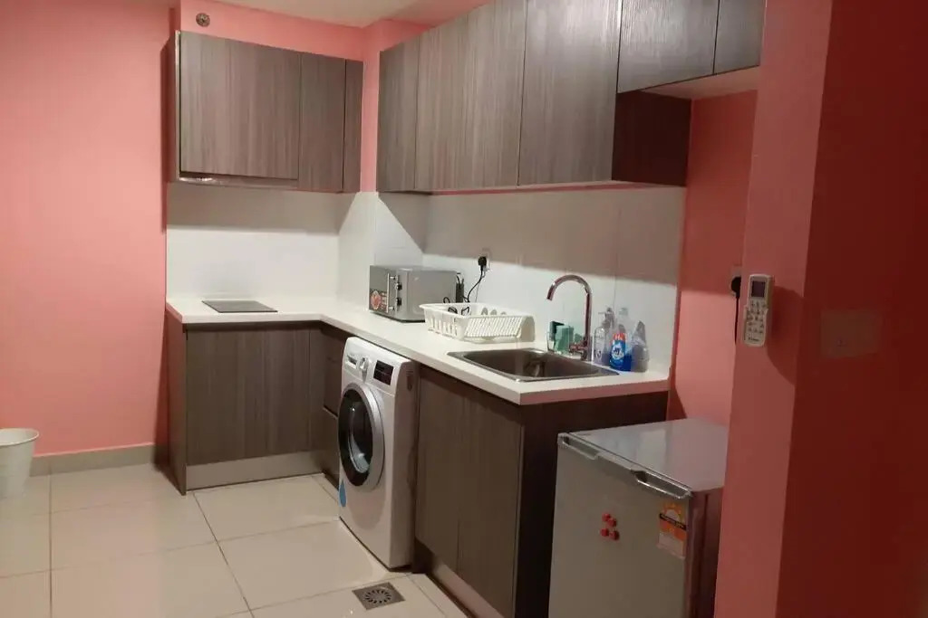 HA213-Pool view Studio unit-Hyve-Cyberjaya- Free WiFi - Free parking-Netflix