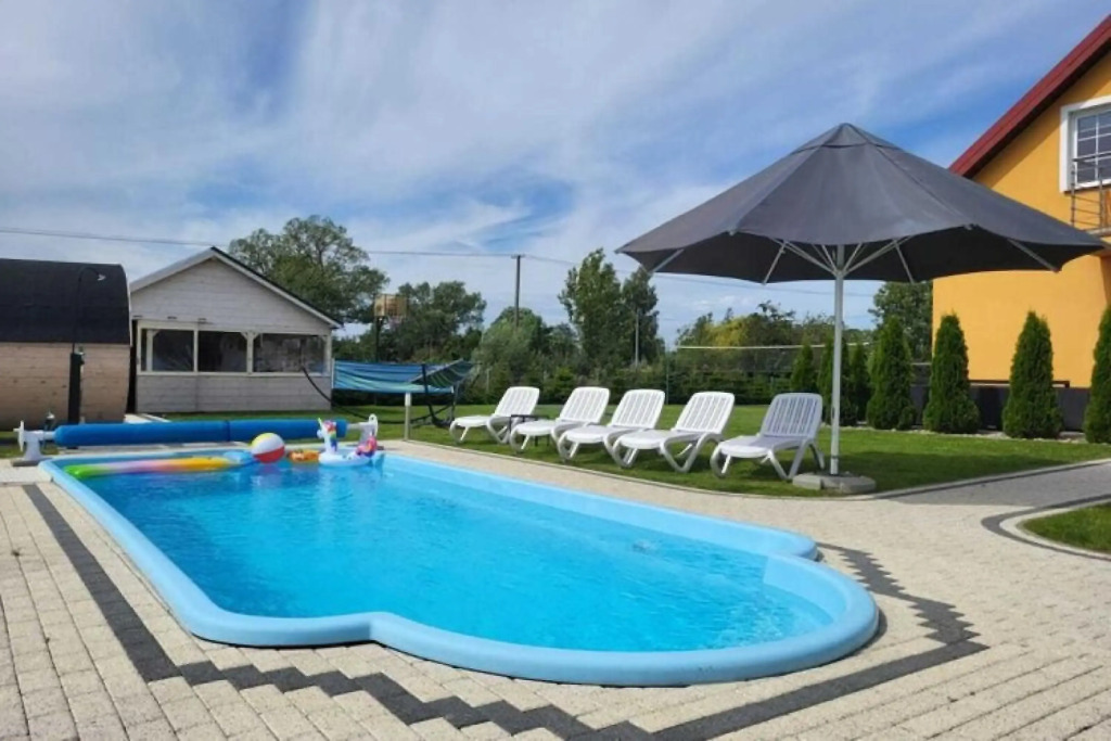 Comfortable premium class apartment, shared swimming pool, Gaski
