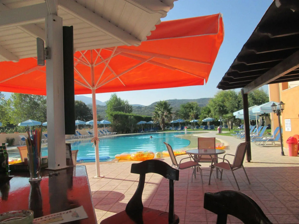 Ninos On The Beach Hotel