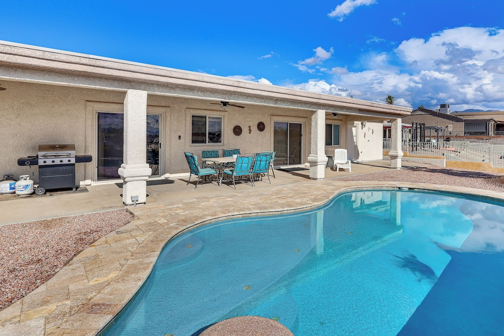 Private Pool, 3 Mi to Water! Lake Havasu City Home